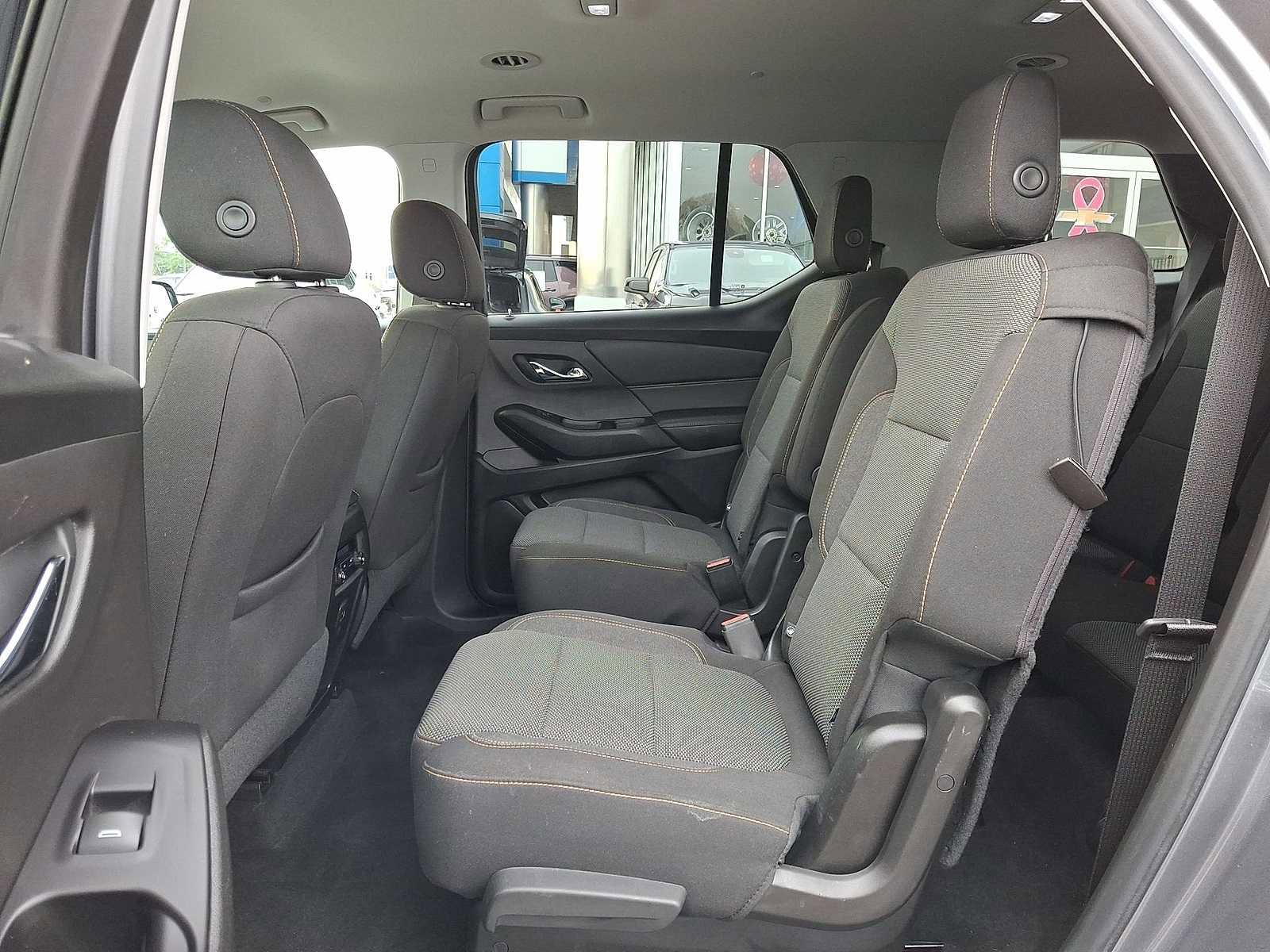 Certified 2018 Chevrolet Traverse LT image 30