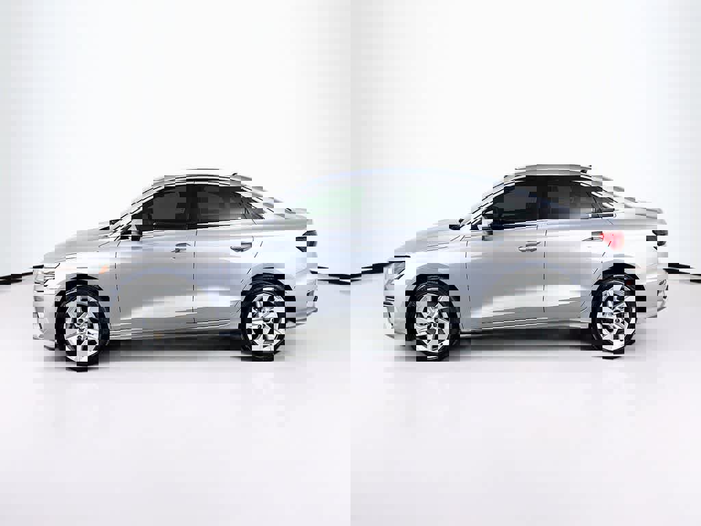 Used 2024 Audi A3 2.0T Premium image 3