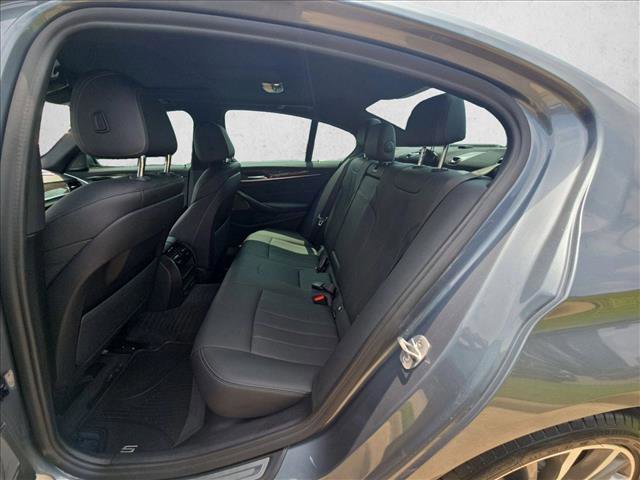 Used 2022 BMW 530i w/ Premium Package RWD image 17