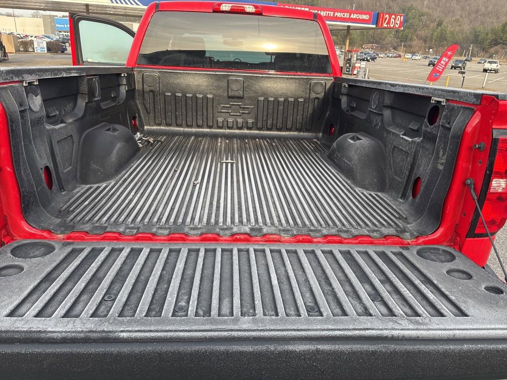 Used 2018 Chevrolet Silverado 1500 LT w/ All Star Edition image 13