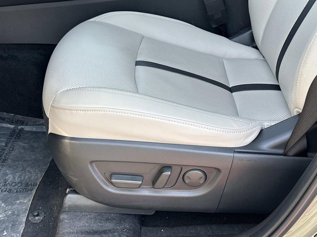 Certified 2025 MAZDA CX-70 3.3 Turbo w/ Premium Package image 27