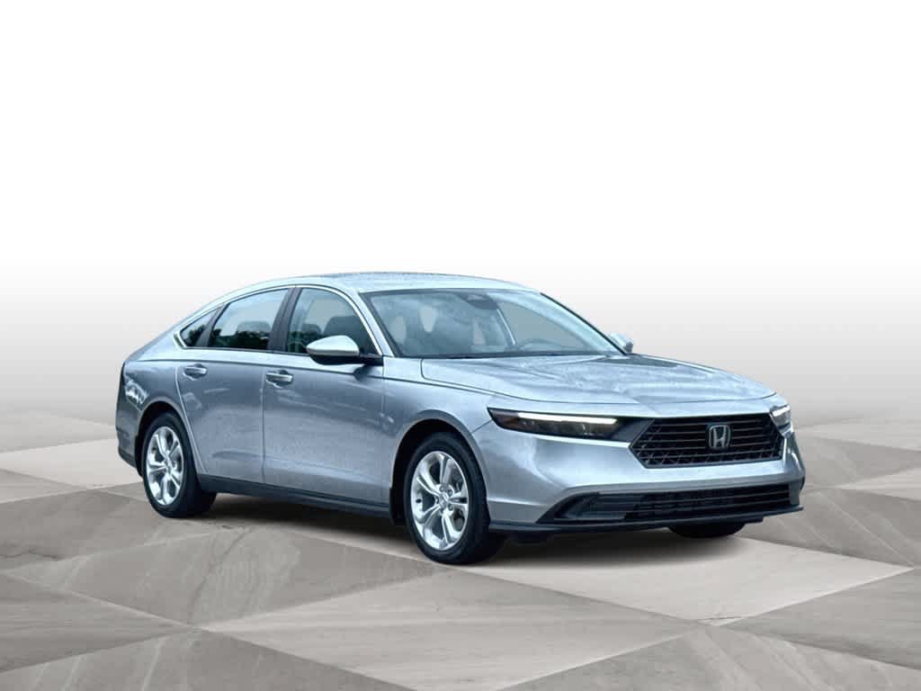 Used 2025 Honda Accord LX image 2