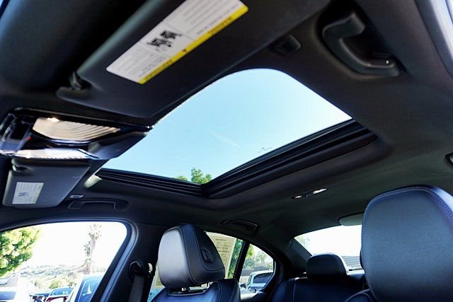 Used 2023 BMW 330i Sedan w/ Driving Assistance Package image 15