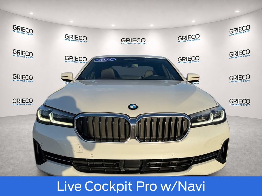 Used 2021 BMW 540i w/ Premium Package RWD image 2