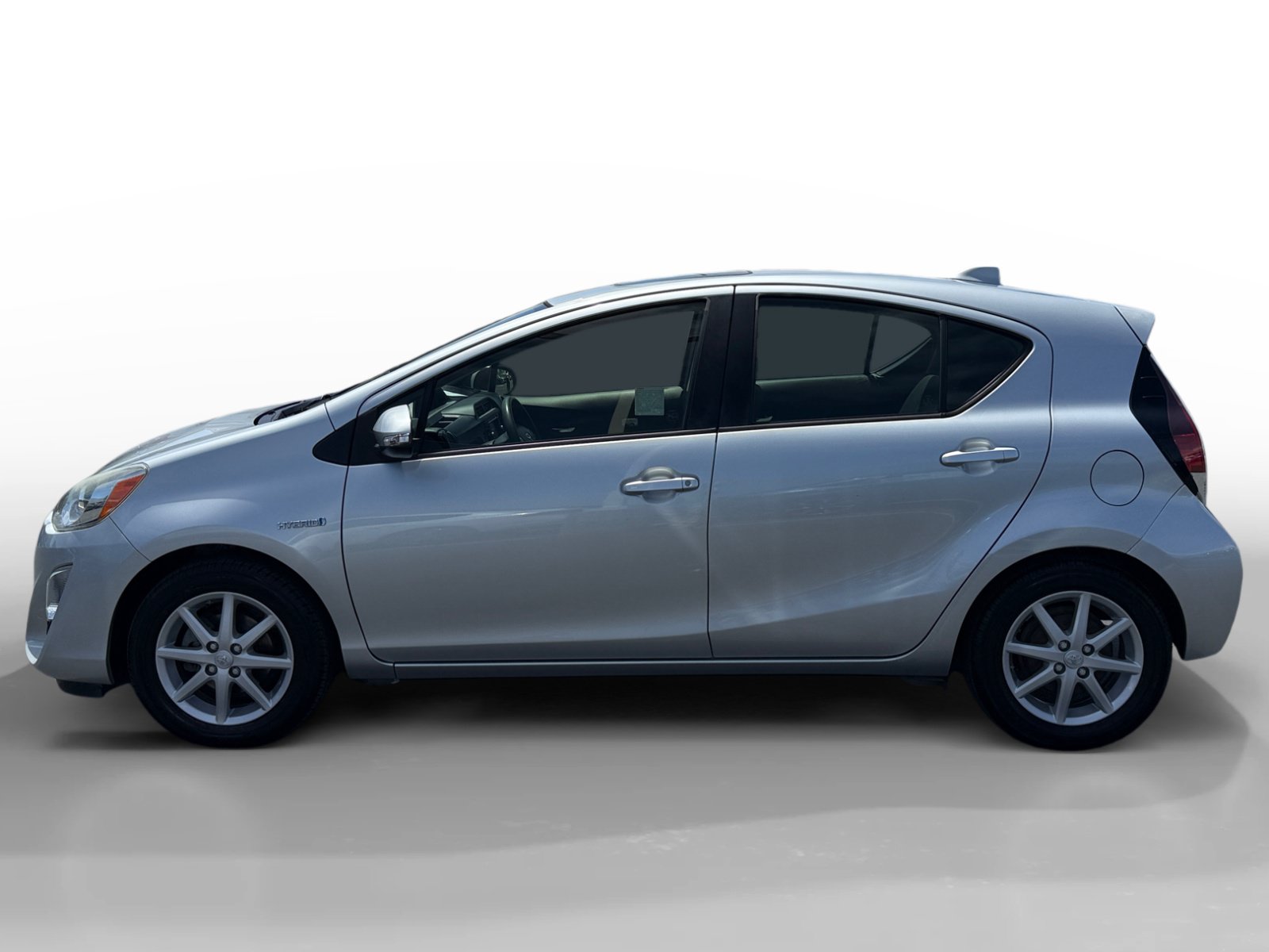 Used 2015 Toyota Prius C Three FWD image 2