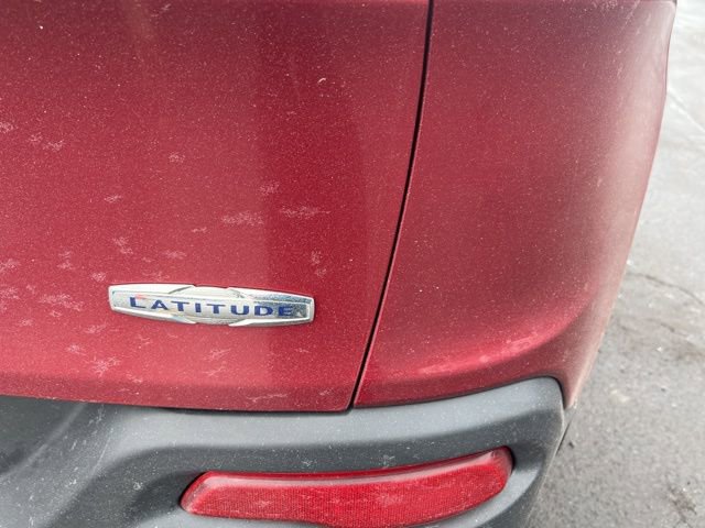 Used 2015 Jeep Cherokee Latitude w/ Comfort/Convenience Group image 4