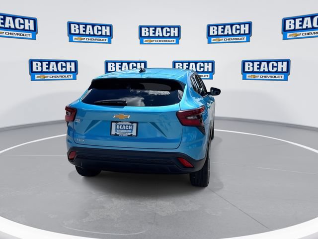 Used 2026 Chevrolet Trax LS w/ LS Convenience Package FWD image 7