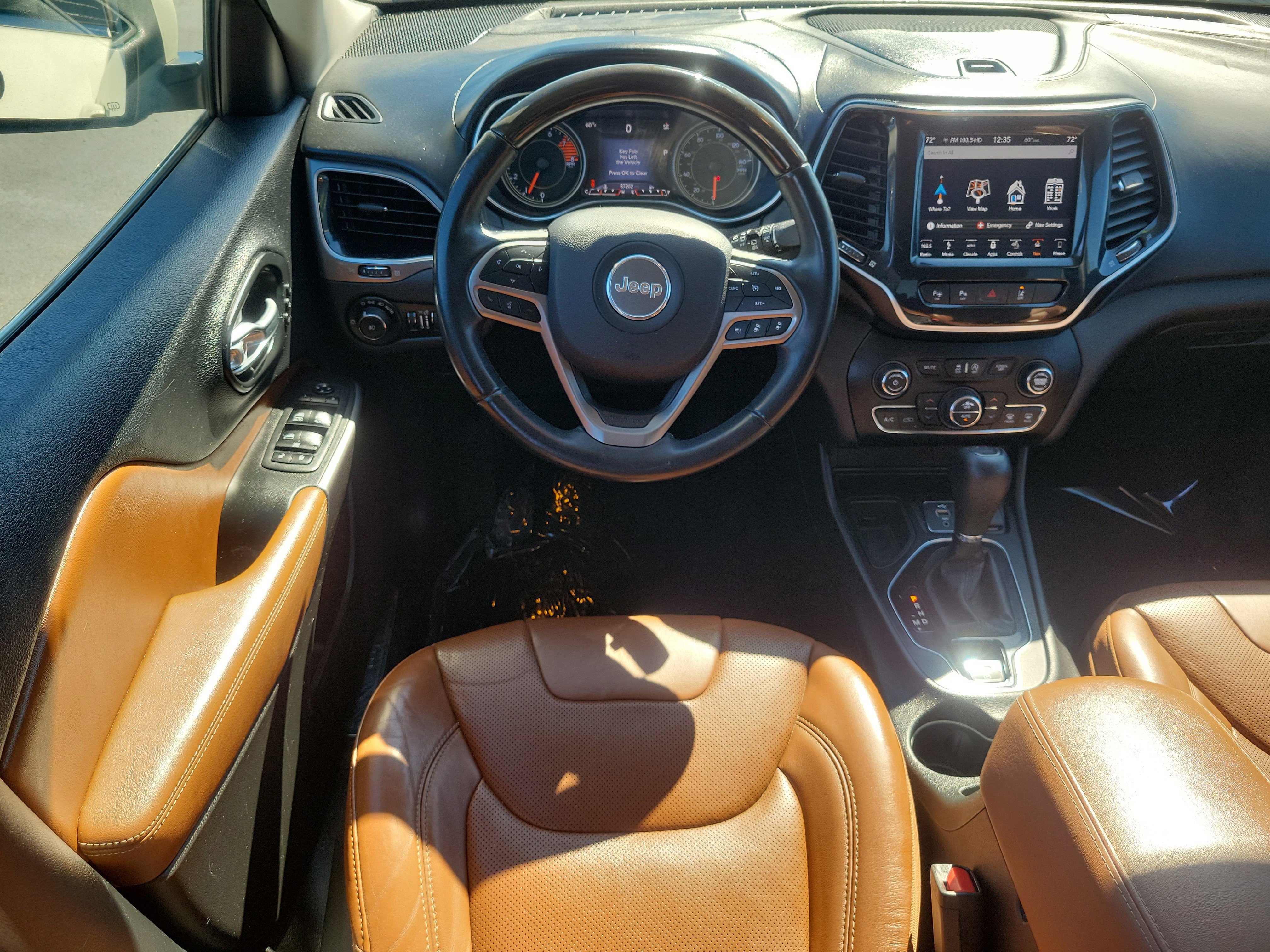 Used 2019 Jeep Cherokee Overland w/ Technology Group image 15