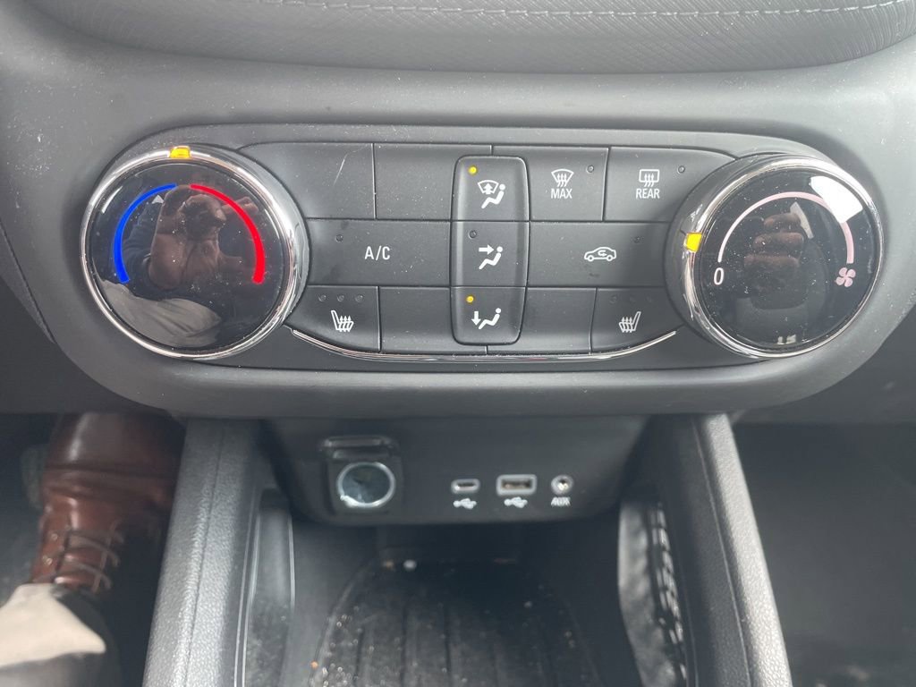 Used 2023 Chevrolet TrailBlazer LT image 21