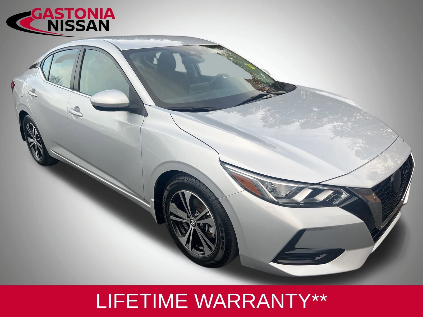 Used 2022 Nissan Sentra SV image 2