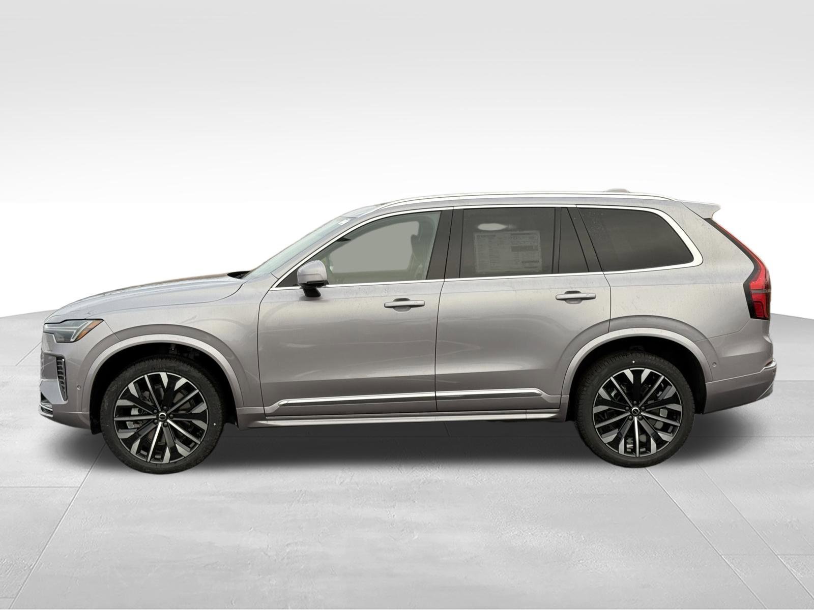 New 2026 Volvo XC90 T8 Plus w/ Protection Package AWD/4WD image 2