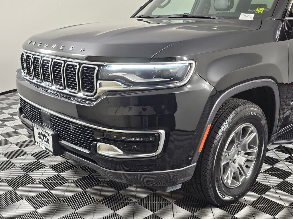 Used 2022 Jeep Wagoneer Series I AWD/4WD image 10