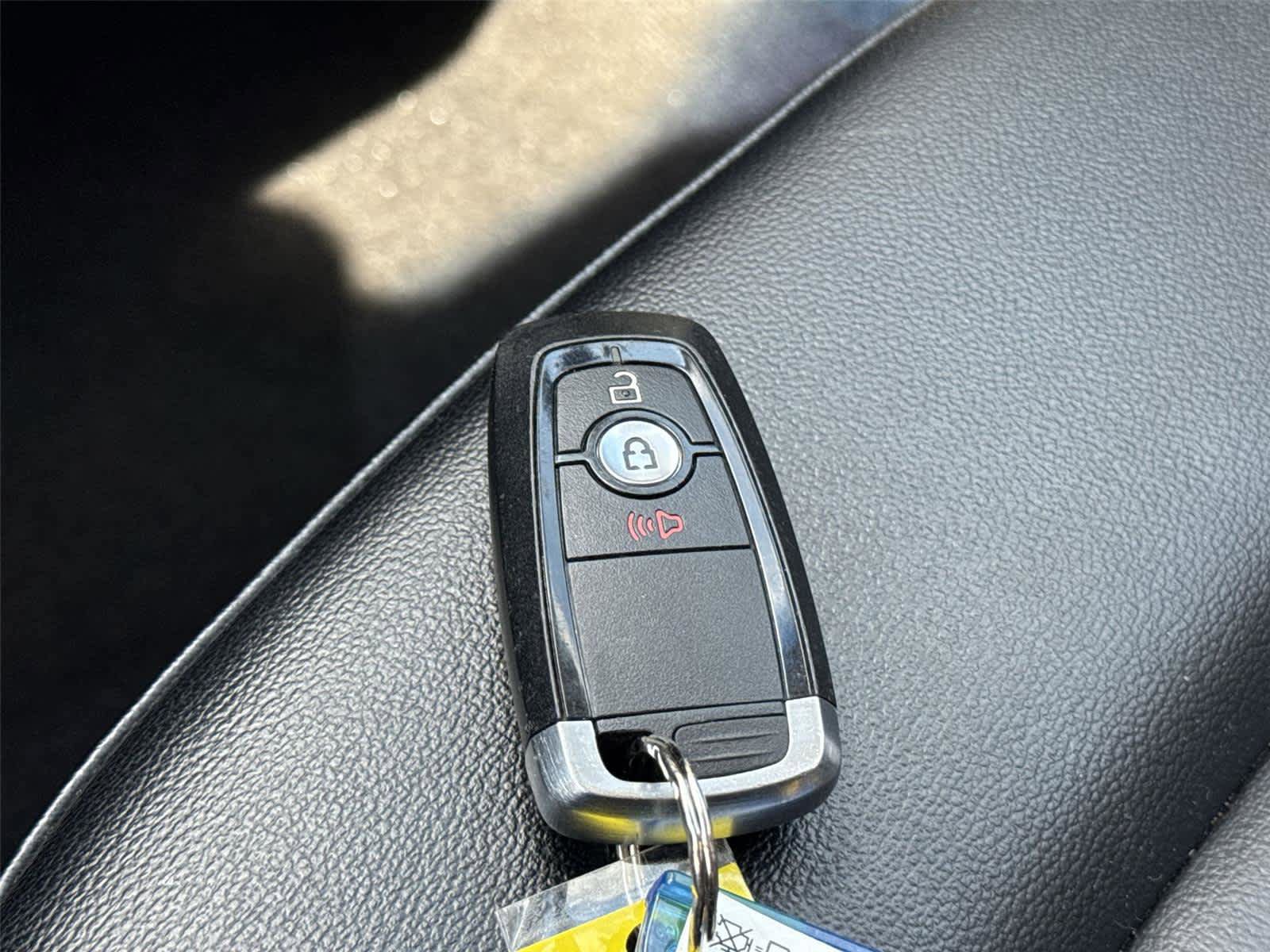 Used 2019 Ford Edge SEL w/ Equipment Group 201A AWD/4WD image 29