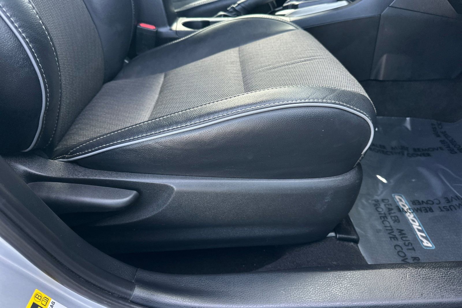 Used 2016 Toyota Corolla S image 21