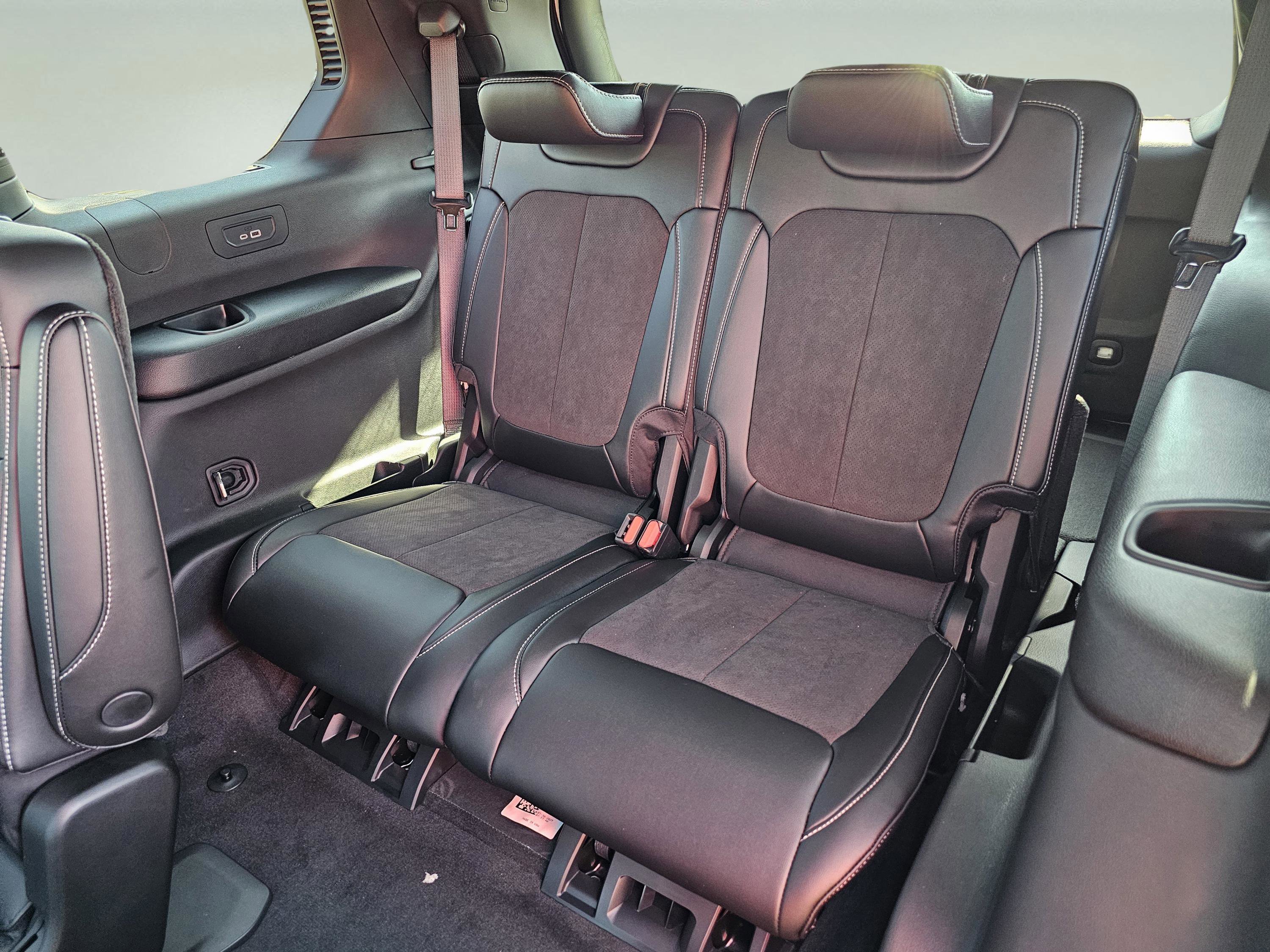 New 2025 Jeep Grand Cherokee L Altitude image 25