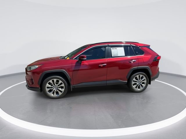 Used 2019 Toyota RAV4 Limited w/ Cold Weather Package FWD image 4