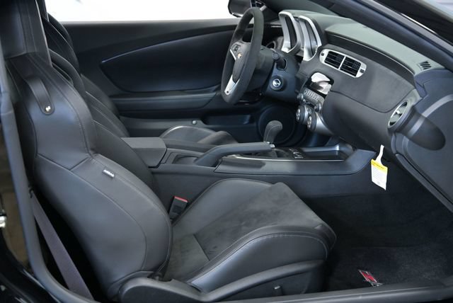 Used 2015 Chevrolet Camaro Z/28 RWD image 36