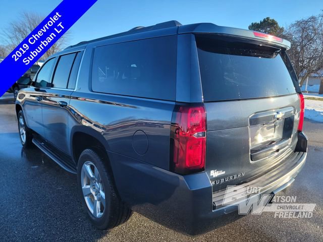 Used 2019 Chevrolet Suburban LT image 4
