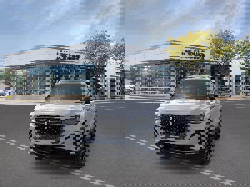 New 2026 Lincoln Nautilus Reserve w/ Jet Appearance Package image 2