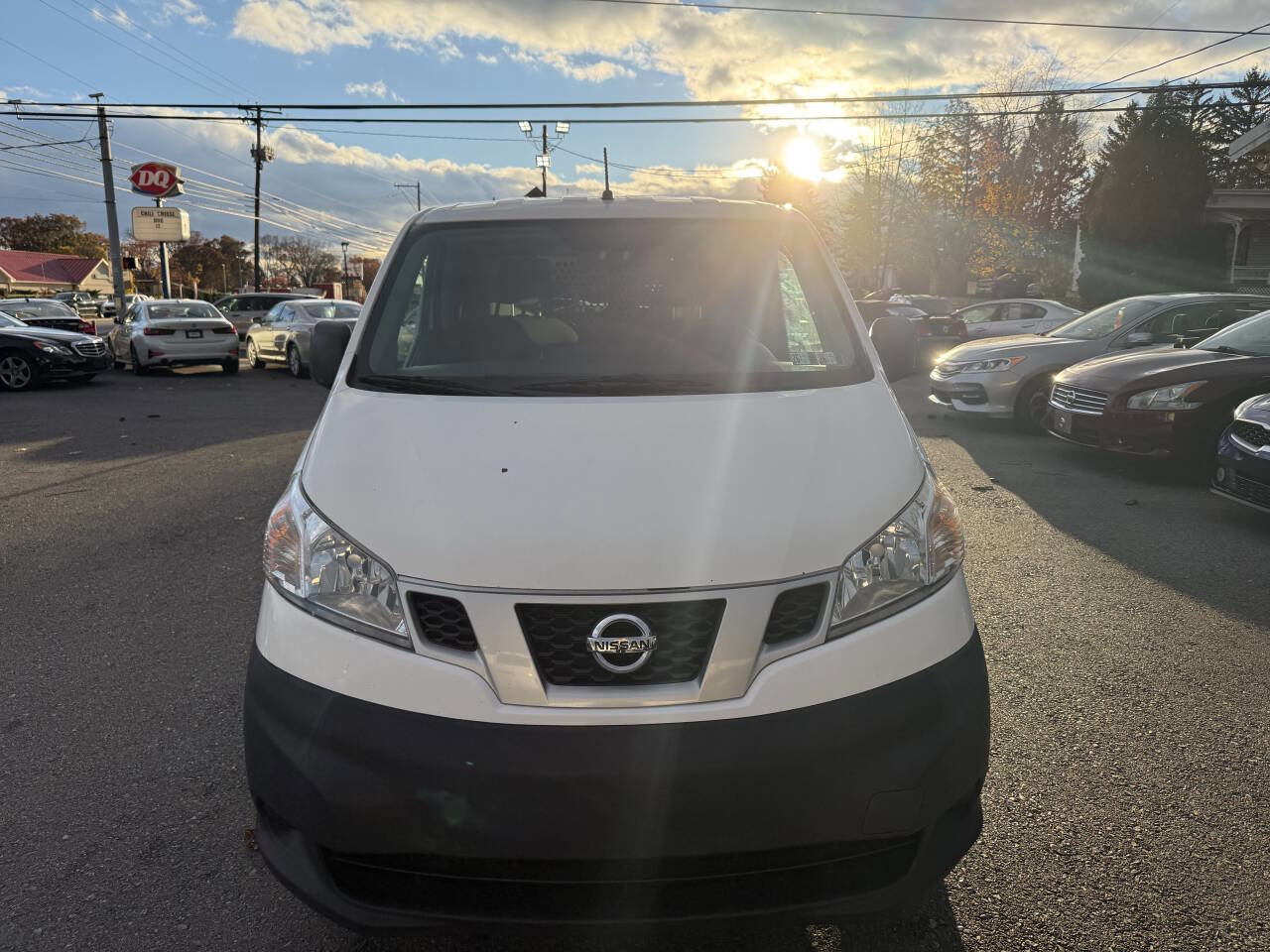 Used 2018 Nissan NV200 S w/ Back Door Glass Package image 2