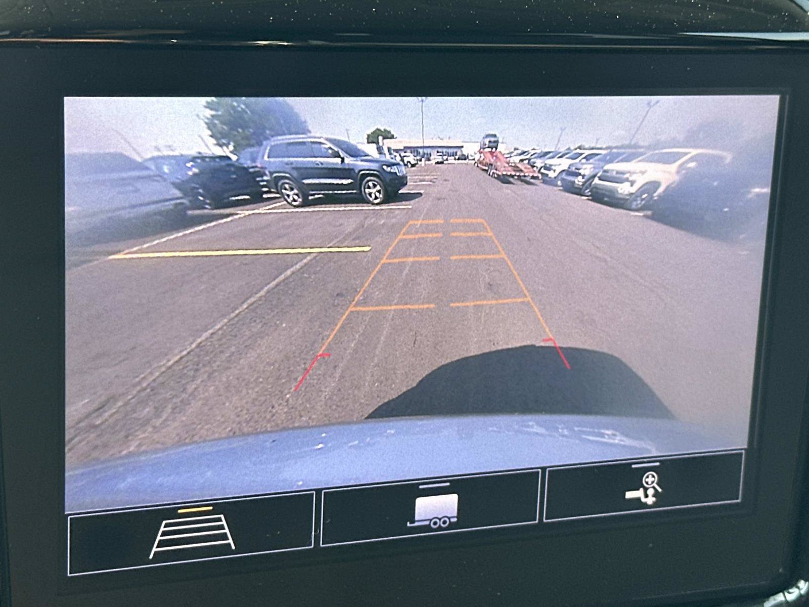 Certified 2020 Chevrolet Traverse LT FWD image 27