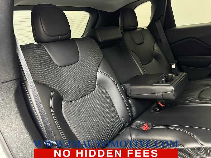 Used 2019 Jeep Cherokee Limited image 19