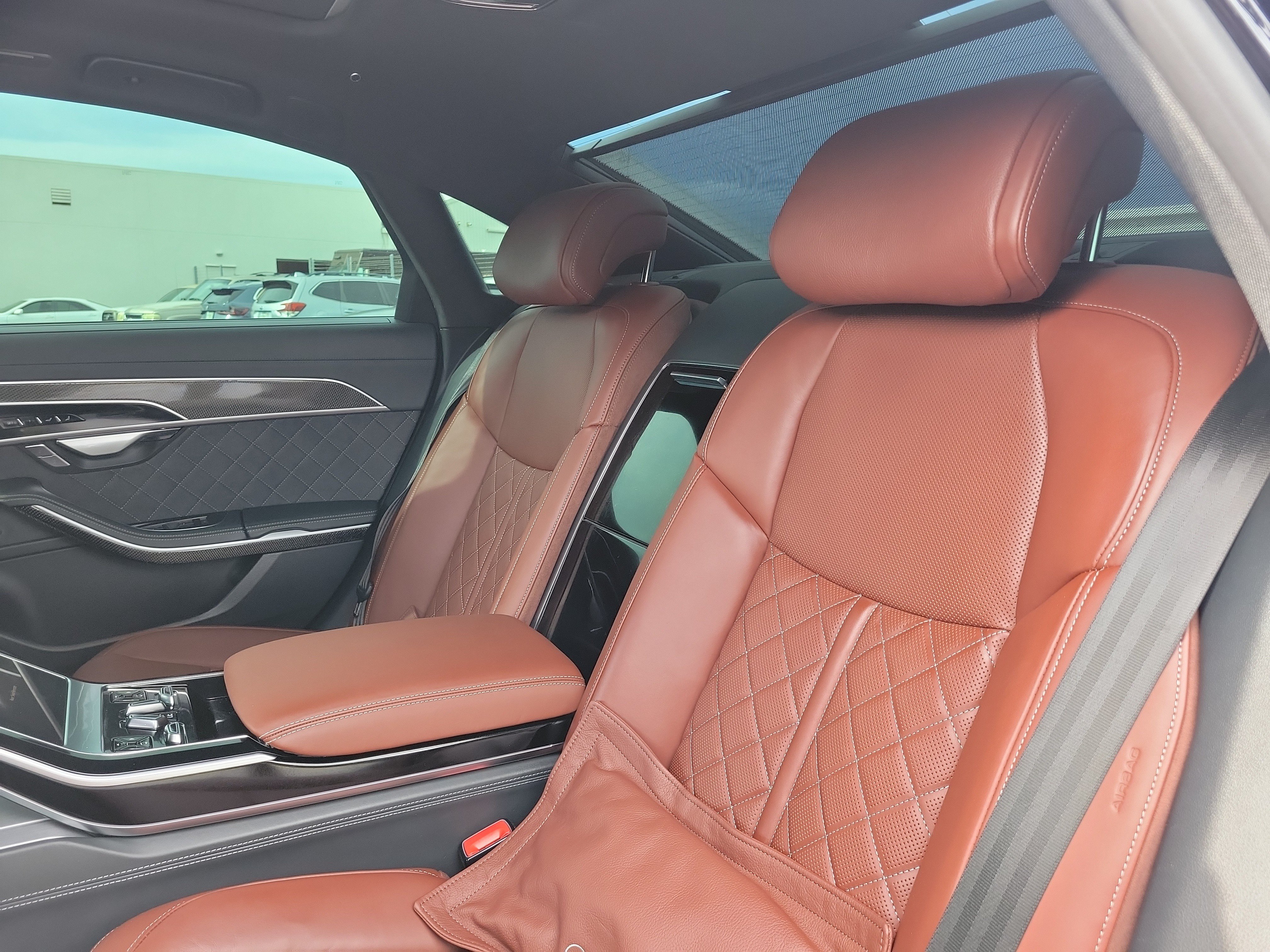Used 2024 Audi S8 AWD/4WD image 9