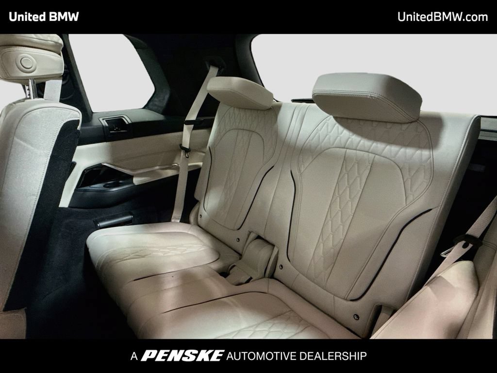 Certified 2026 BMW X7 M60i AWD/4WD image 21