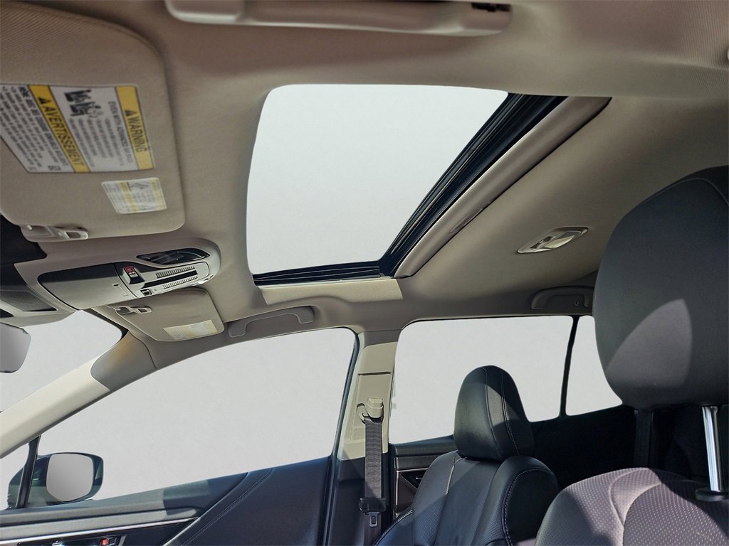 Used 2023 Subaru Outback Limited image 15