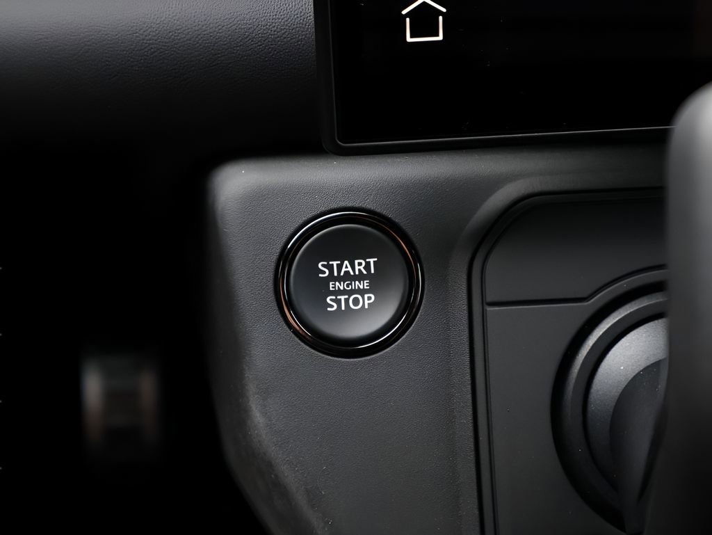 Certified 2026 Land Rover Defender 110 AWD/4WD image 32