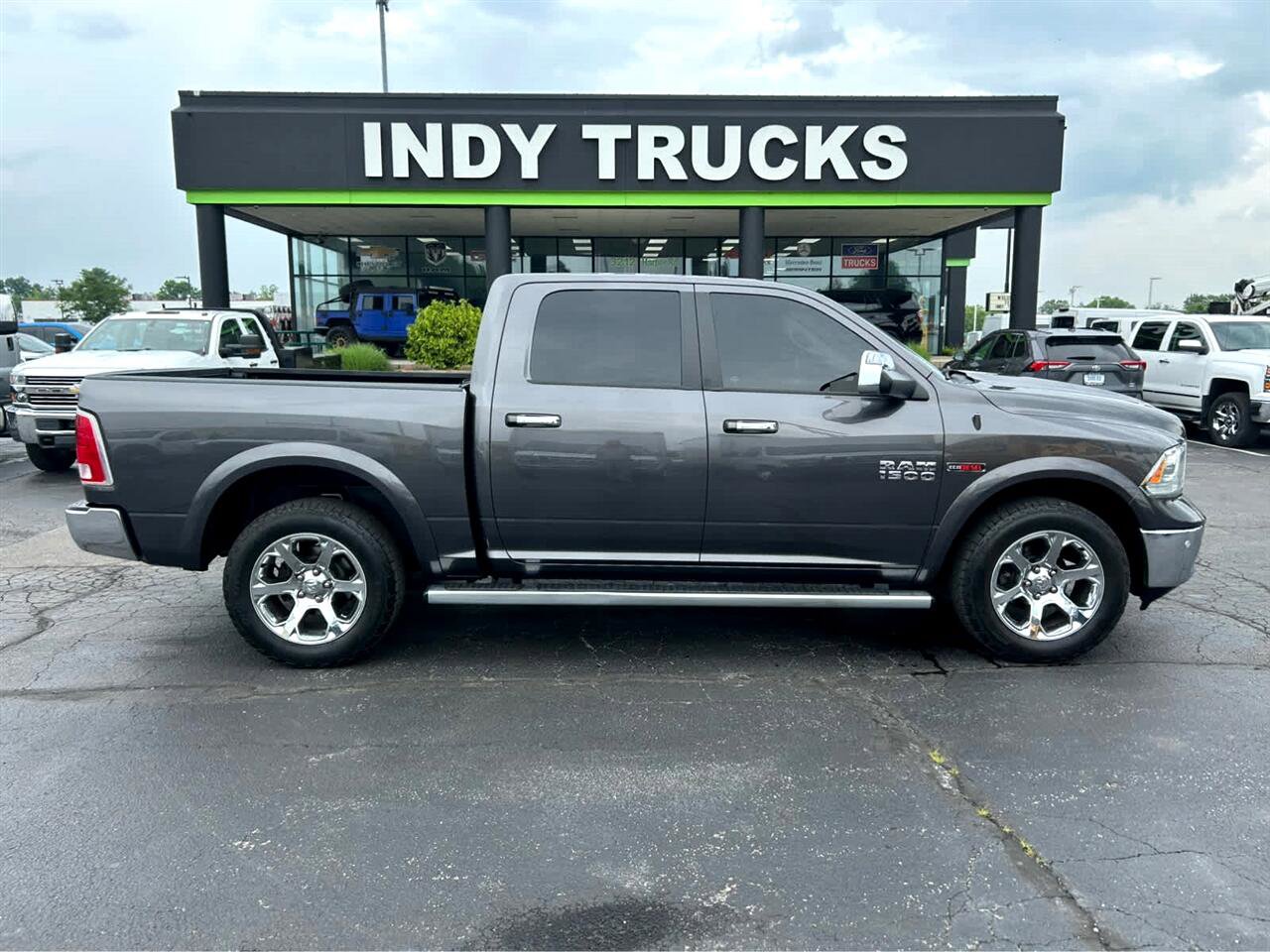 Used 2016 RAM 1500 Laramie w/ Convenience Group