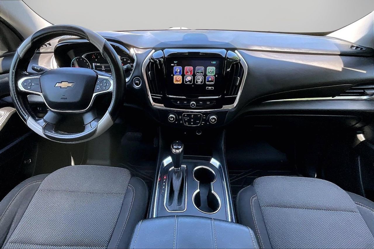 Used 2018 Chevrolet Traverse LT FWD image 14