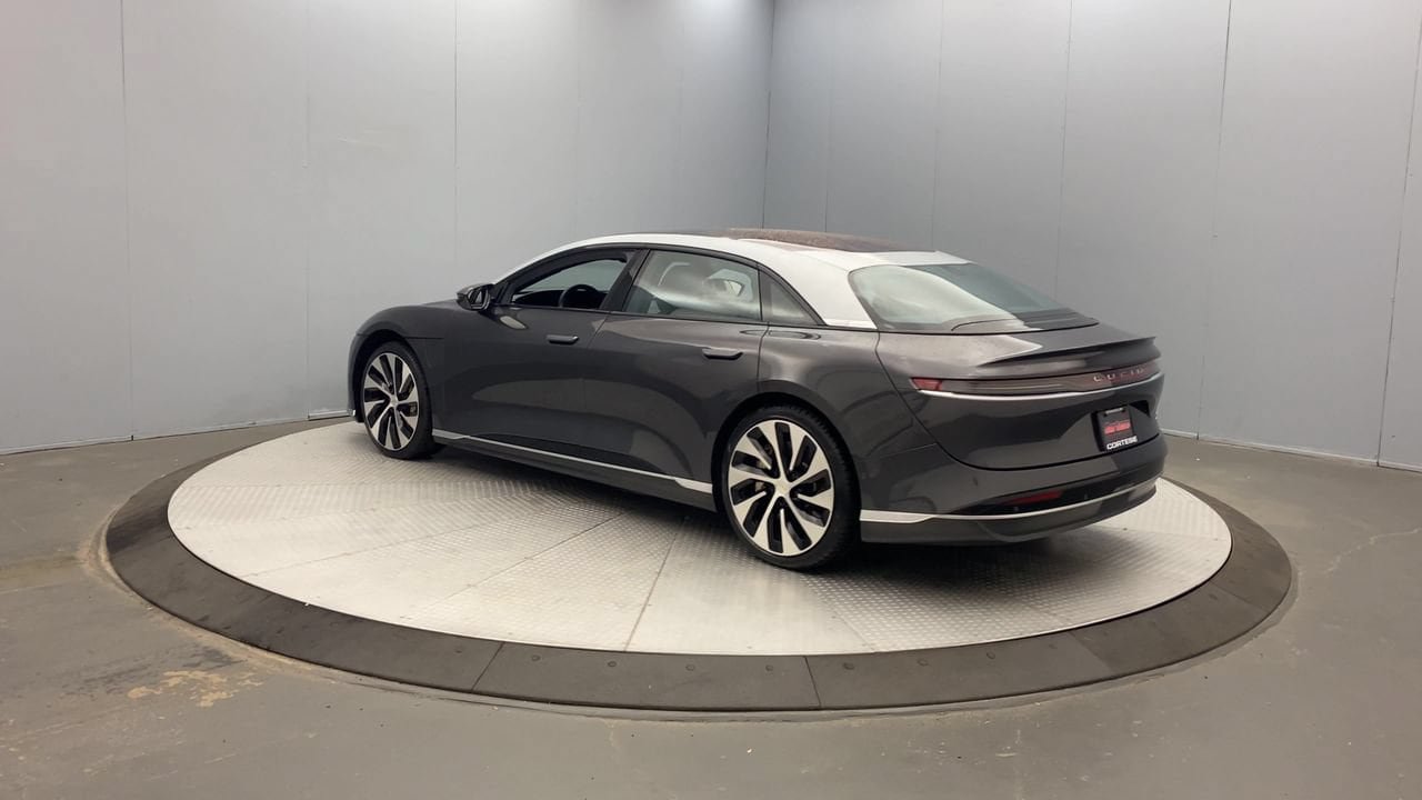 Used 2024 Lucid Air Touring AWD/4WD image 3