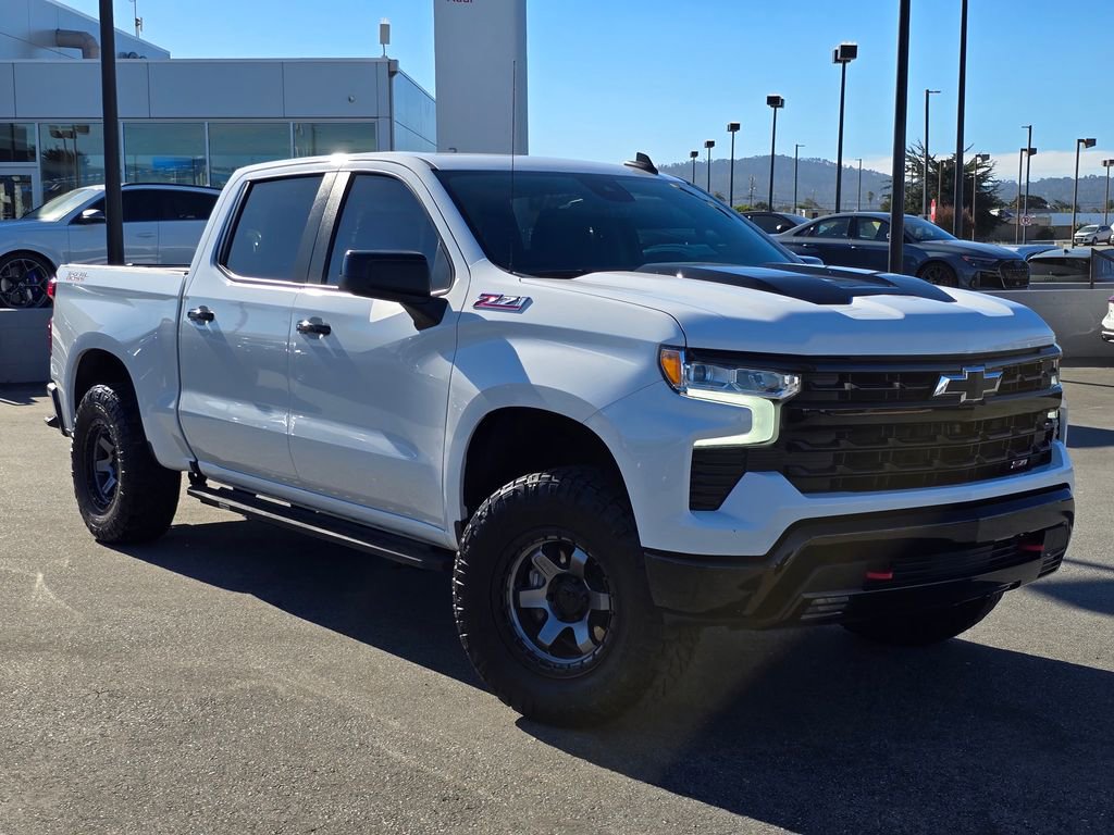 Used 2023 Chevrolet Silverado 1500 LT Trail Boss image 1