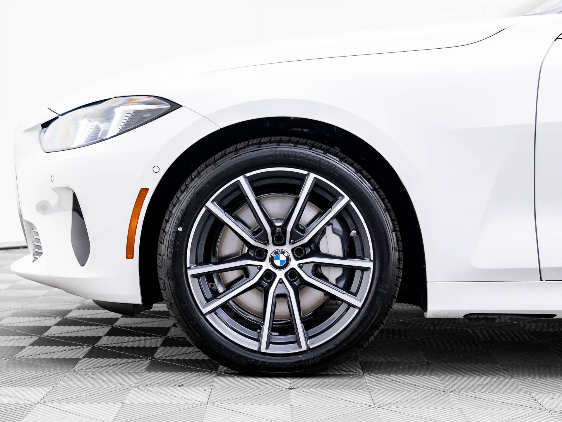 Certified 2025 BMW 430i xDrive Coupe w/ Convenience Package image 28