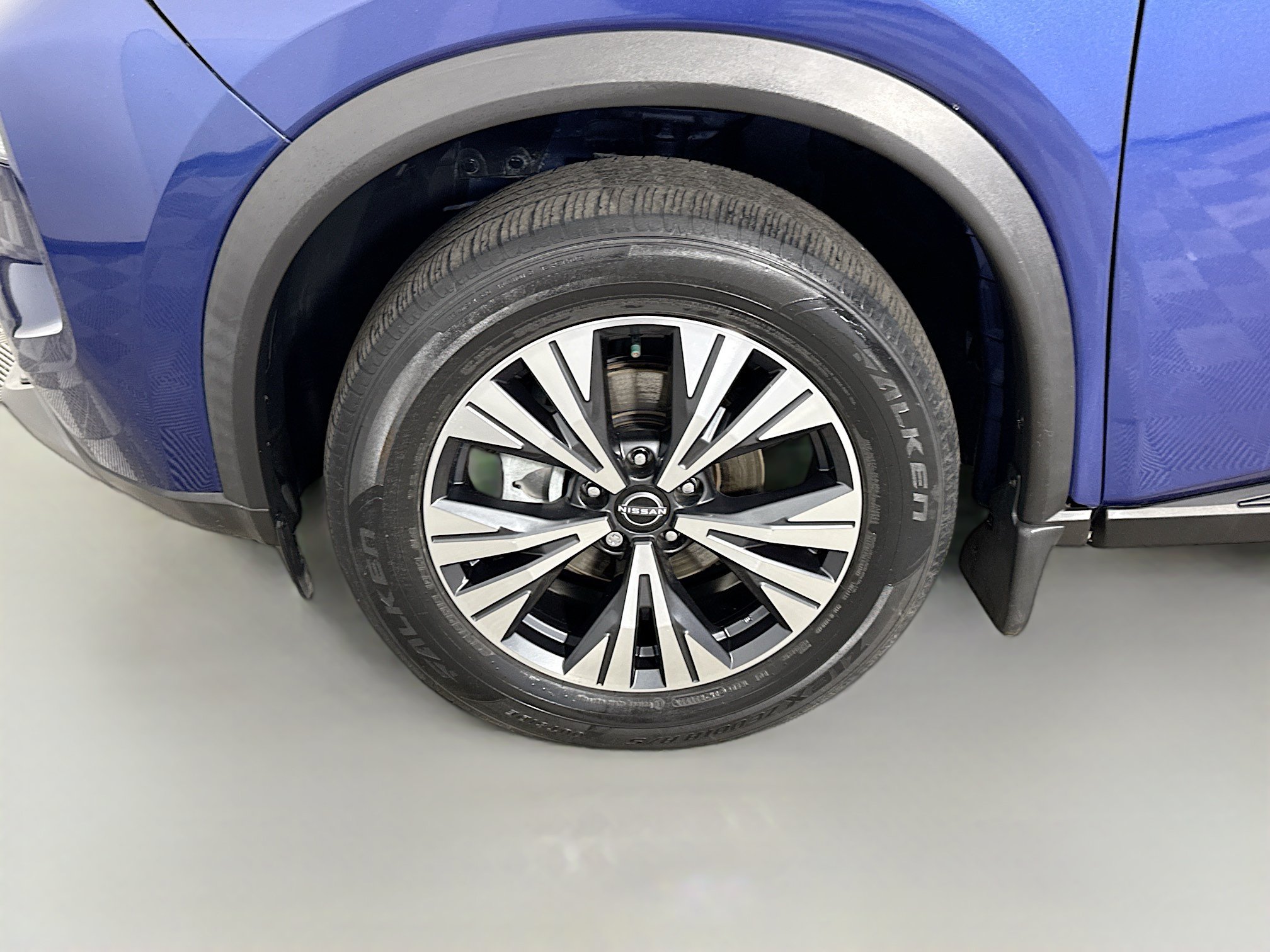 Used 2023 Nissan Rogue SV FWD image 38