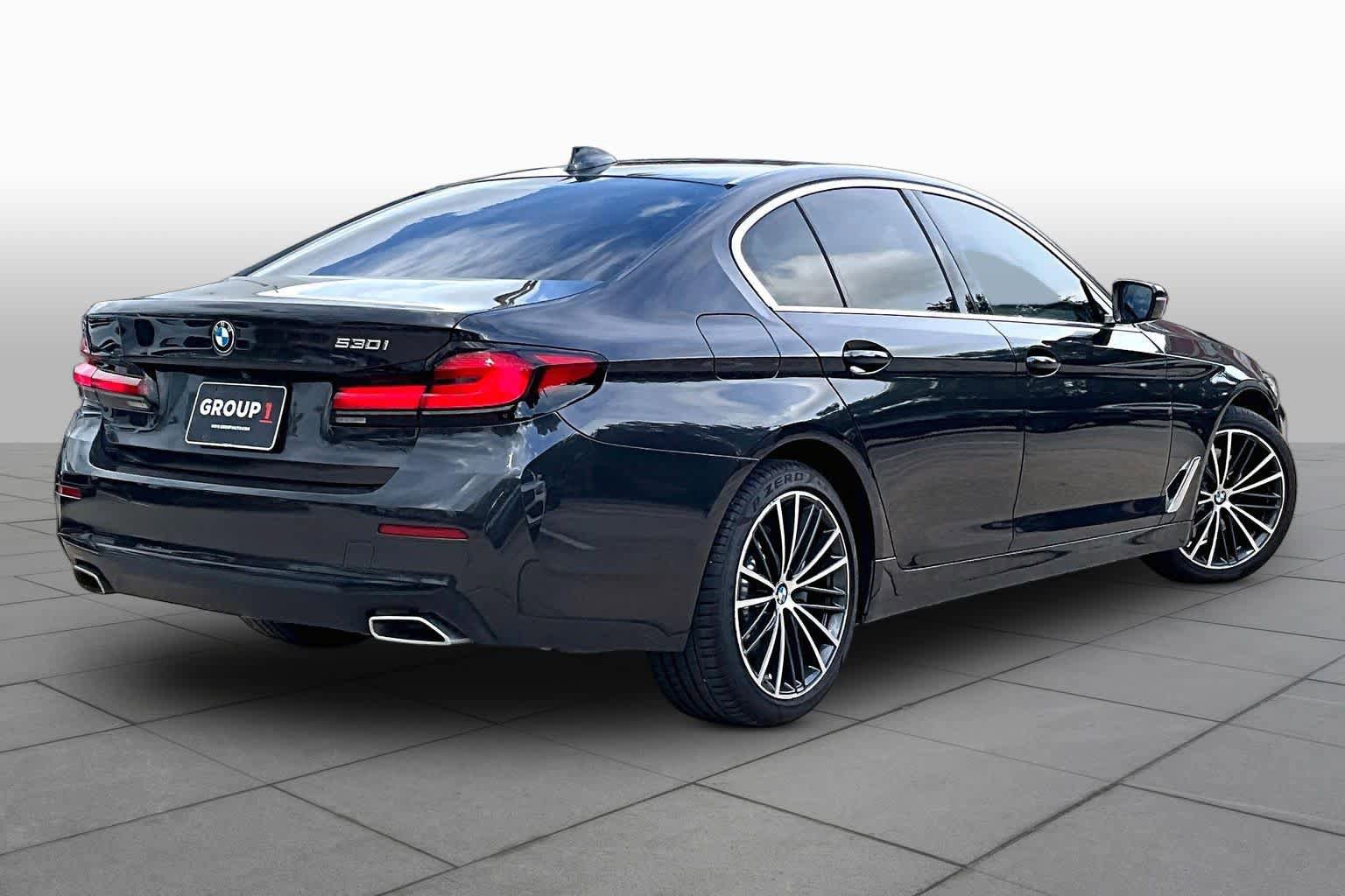 Used 2023 BMW 530i w/ Convenience Package RWD image 12