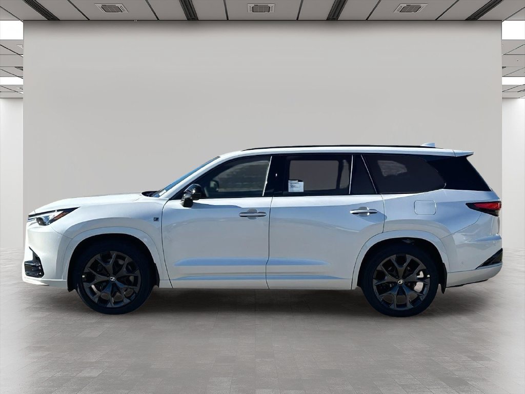 New 2026 Lexus TX 500h AWD image 3