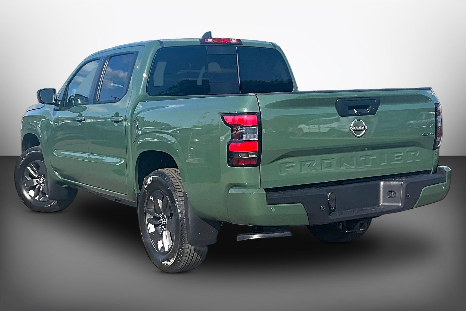 New 2026 Nissan Frontier SV w/ All-Weather Content Package AWD/4WD image 2