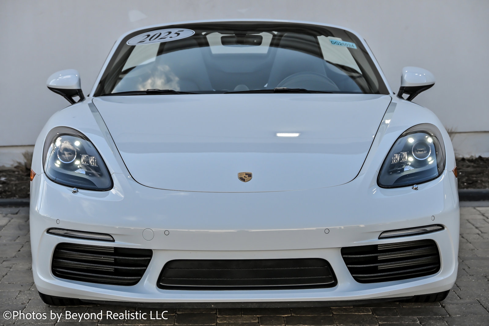 Used 2025 Porsche 718 Boxster RWD image 2