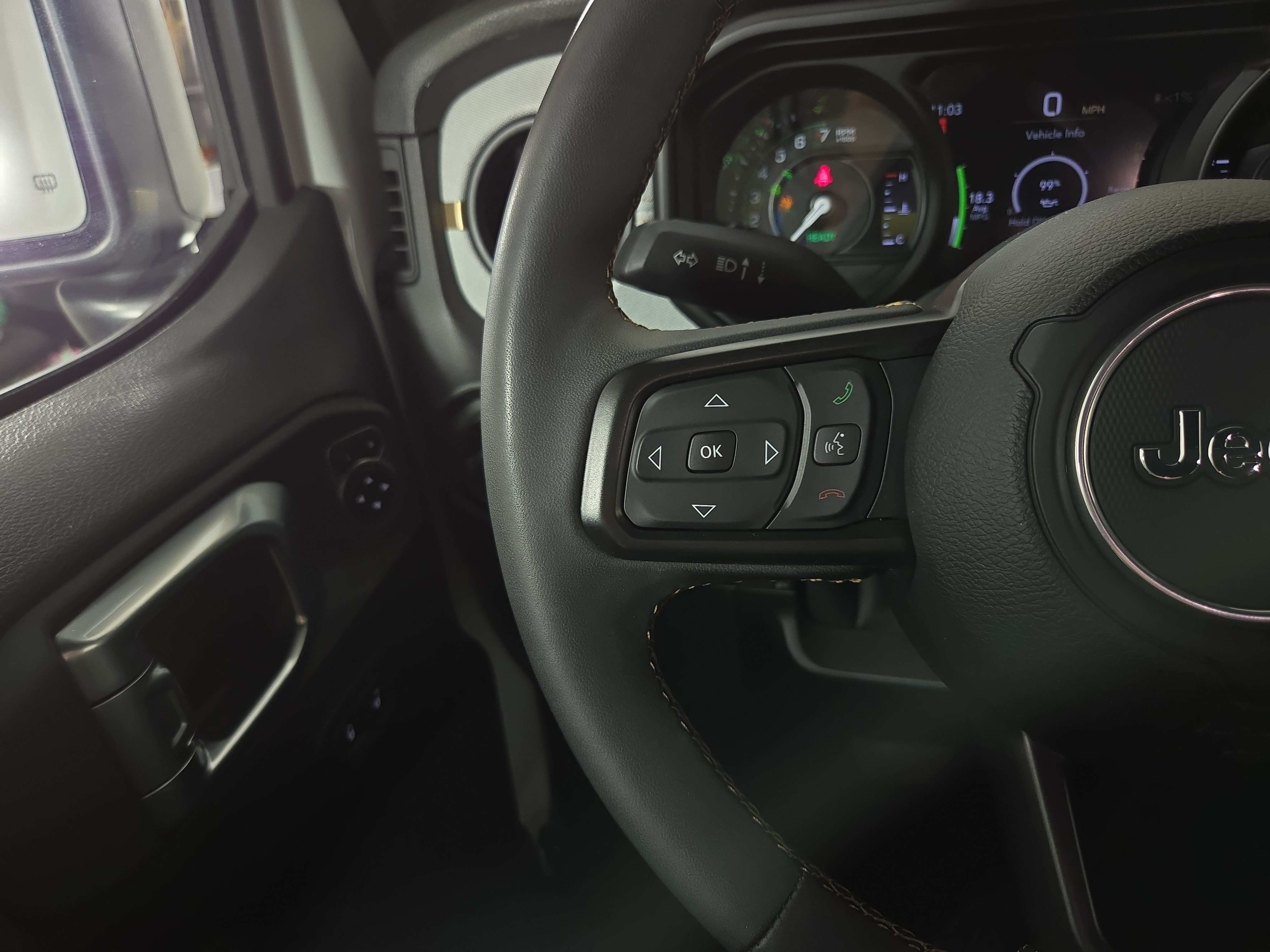 Certified 2024 Jeep Wrangler Unlimited w/ Convenience Group AWD/4WD image 16