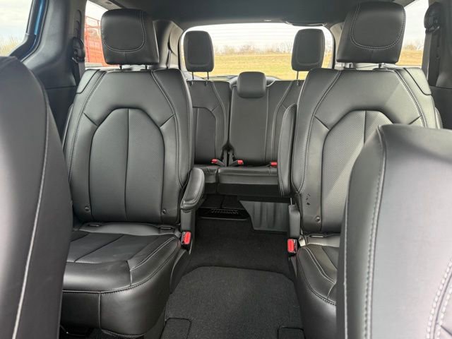 New 2026 Chrysler Pacifica Select image 19