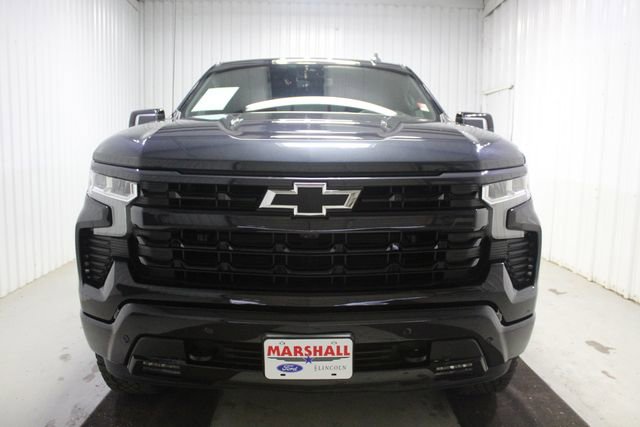 Used 2024 Chevrolet Silverado 1500 RST w/ Convenience Package II AWD/4WD image 2