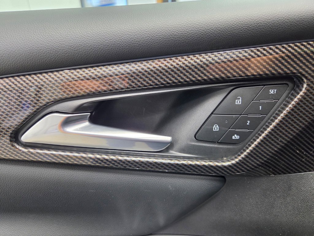 Used 2026 Chevrolet Traverse High Country w/ LPO, Floor Liner Package AWD/4WD image 28