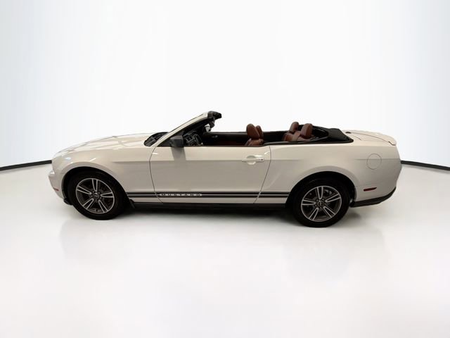 Used 2011 Ford Mustang Premium w/ 201A Rapid Spec Order Code RWD image 4