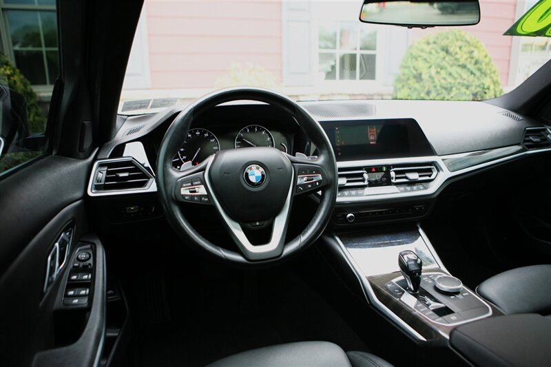 Used 2020 BMW 330i xDrive Sedan w/ Driving Assistance Package AWD/4WD image 13
