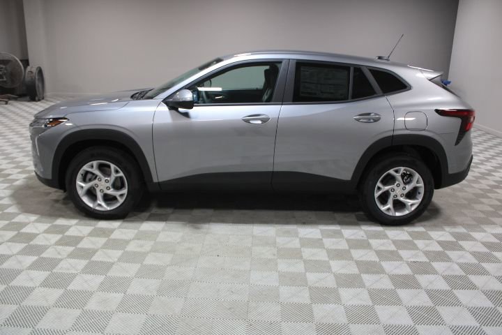 New 2026 Chevrolet Trax LS w/ LS Convenience Package image 8