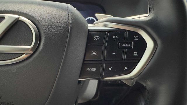Used 2024 Lexus GX 550 w/ Cold Area Package AWD/4WD image 32