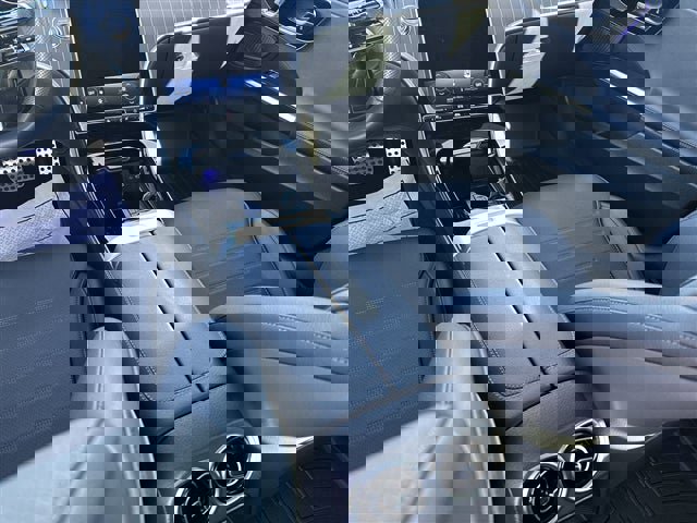 Used 2023 Mercedes-Benz C 300 4MATIC Sedan image 21