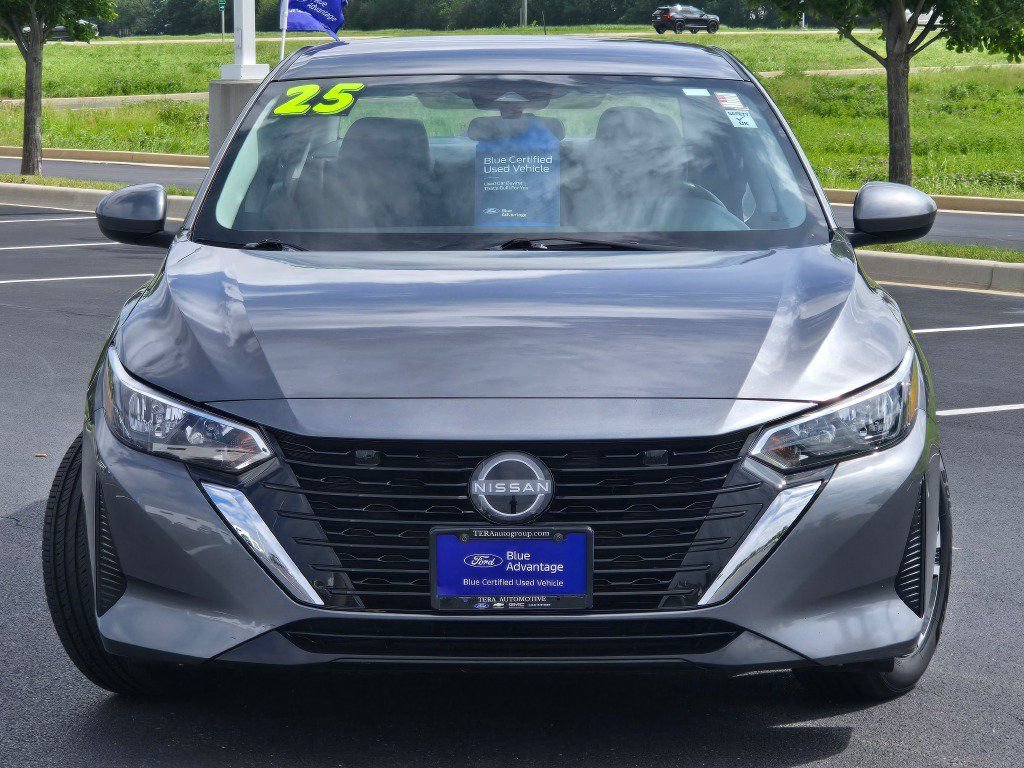 Used 2024 Nissan Sentra SV FWD image 3